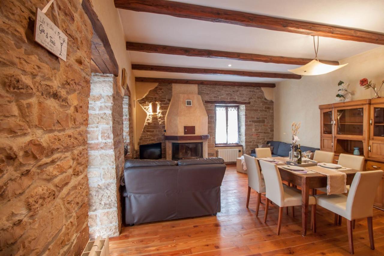 Stara Kuca Apartman Heki Kültér fotó